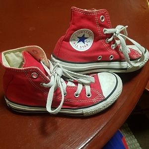 COPY - Red converse